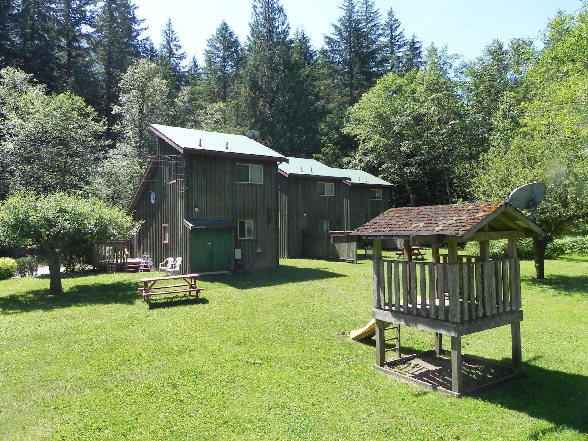 Forest Echoes Cabins Cultus Lake Exterior foto